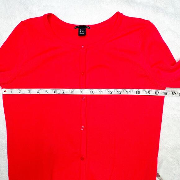 H&M Neon Red 3/4 Sleeve Basic Cardigan Button-Down Sweater size Medium - Picture 4 of 6